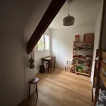 Family House With Garden Σπίτι διακοπών *