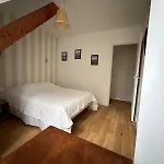Family House With Garden Mesquer