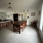 Family House With Garden * Mesquer